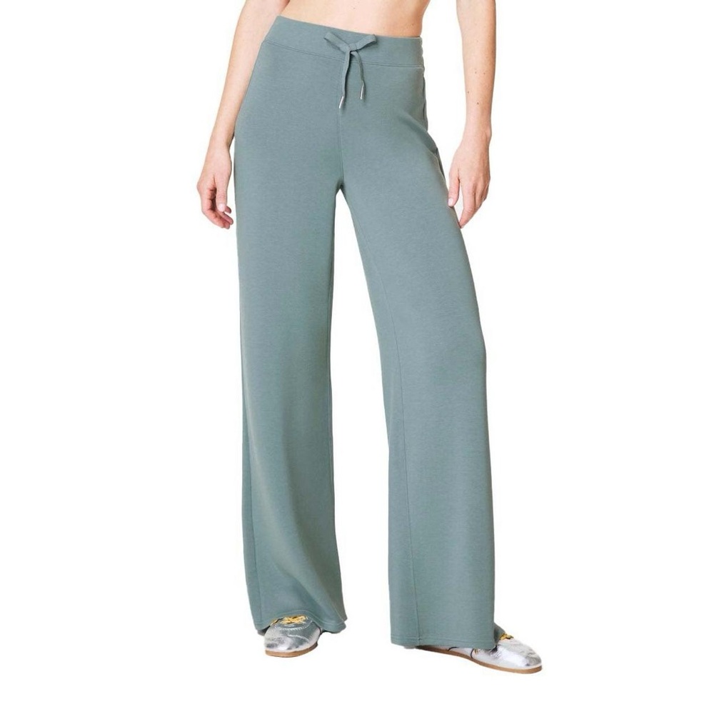 SPANX
Women's Spanx AirEssentials Wide Leg Pants